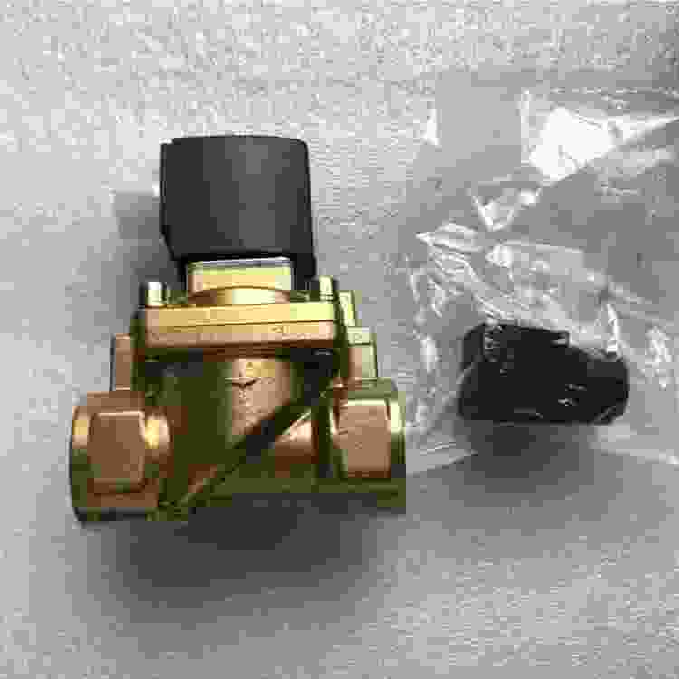 1089038035 Valvă solenoidă AC24V 50Hz 16Bar pentru compresorul Atlas Copco